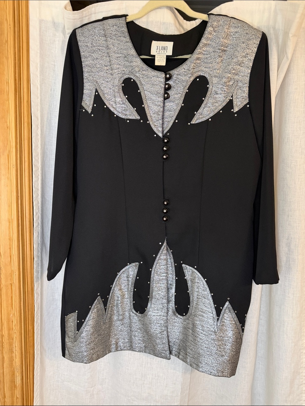 90’s Y2K Vintage Black and Silver Long Sleeve Jacket Top